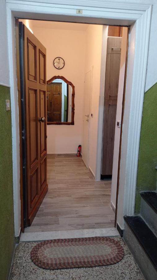 Mirdita - Casa Vacanze Специя Экстерьер фото